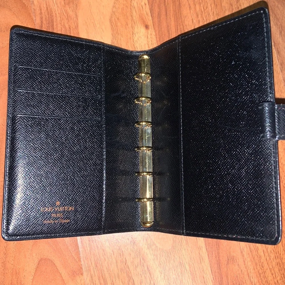 Authentic Louis Vuitton Epi Leather Agenda